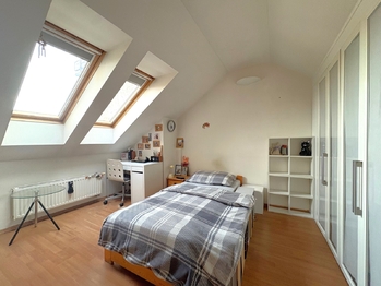 1. pokoj v patře - Prodej bytu 2+kk v osobním vlastnictví 50 m², Praha 3 - Žižkov