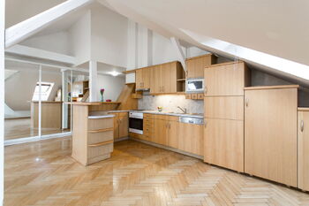 Kuchyňský kout - Pronájem bytu 2+kk v osobním vlastnictví 70 m², Praha 8 - Karlín