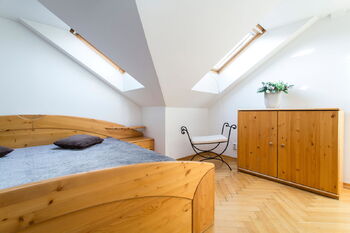 Ložnice - Pronájem bytu 2+kk v osobním vlastnictví 70 m², Praha 8 - Karlín