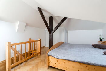 Ložnice - Pronájem bytu 2+kk v osobním vlastnictví 70 m², Praha 8 - Karlín