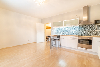 Pronájem bytu 1+kk v osobním vlastnictví 32 m², Praha 10 - Uhříněves