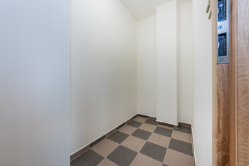 Pronájem bytu 3+kk v osobním vlastnictví 138 m², Praha 5 - Lipence