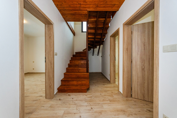 Pronájem bytu 3+kk v osobním vlastnictví 138 m², Praha 5 - Lipence