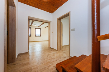 Pronájem bytu 3+kk v osobním vlastnictví 138 m², Praha 5 - Lipence