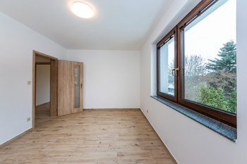 Pronájem bytu 3+kk v osobním vlastnictví 138 m², Praha 5 - Lipence