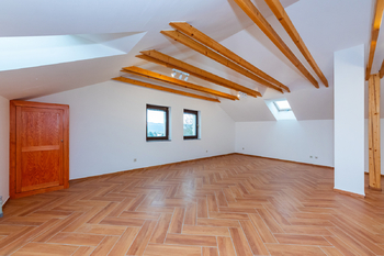 Pronájem bytu 3+kk v osobním vlastnictví 138 m², Praha 5 - Lipence