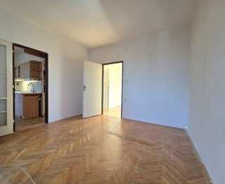 Prodej bytu 2+1 v družstevním vlastnictví 54 m², Praha 6 - Suchdol