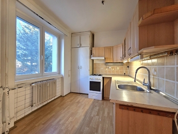 Prodej bytu 2+1 v družstevním vlastnictví 54 m², Praha 6 - Suchdol