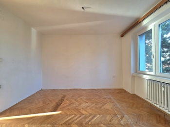 Prodej bytu 2+1 v družstevním vlastnictví 54 m², Praha 6 - Suchdol