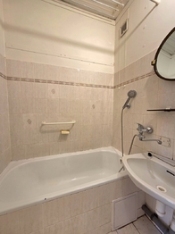 Prodej bytu 2+1 v družstevním vlastnictví 54 m², Praha 6 - Suchdol