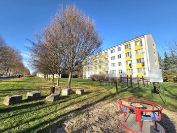 Prodej bytu 2+1 v družstevním vlastnictví 54 m², Praha 6 - Suchdol