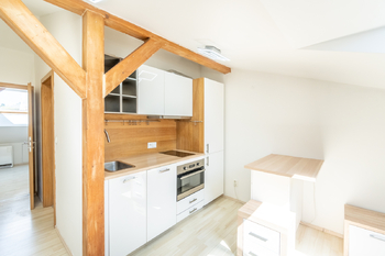 Pronájem bytu 2+kk v osobním vlastnictví 40 m², Praha 8 - Libeň