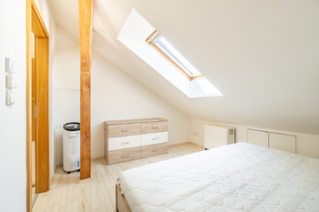 Pronájem bytu 2+kk v osobním vlastnictví 40 m², Praha 8 - Libeň