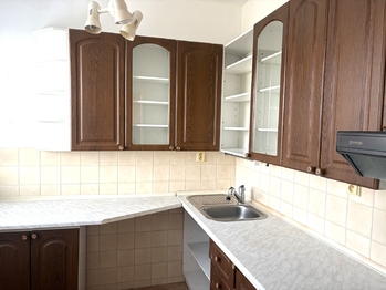 Kuchyně - Pronájem bytu 3+1 v osobním vlastnictví 59 m², Praha 10 - Vinohrady