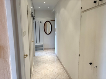 Chodba - Pronájem bytu 3+1 v osobním vlastnictví 59 m², Praha 10 - Vinohrady