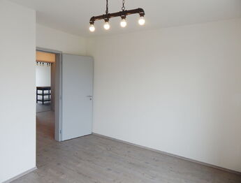 Pokoj 1 - Pronájem bytu 3+kk v osobním vlastnictví 78 m², Kladno