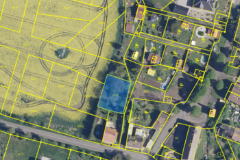 Prodej pozemku 563 m², Modlany