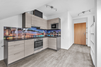 Pronájem bytu 1+kk v osobním vlastnictví 49 m², Milovice