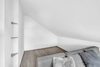 Pronájem bytu 1+kk v osobním vlastnictví 49 m², Milovice