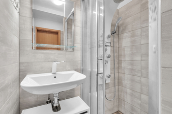 Pronájem bytu 1+kk v osobním vlastnictví 49 m², Milovice