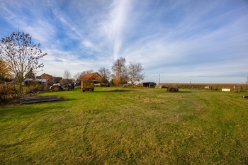 Prodej pozemku 7032 m², Žleby