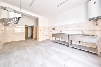 Pronájem restaurace 167 m², Bělá pod Bezdězem