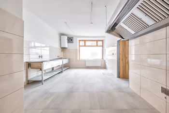 Pronájem restaurace 167 m², Bělá pod Bezdězem