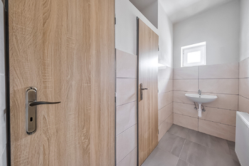 Pronájem restaurace 167 m², Bělá pod Bezdězem