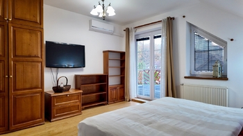 Pronájem domu 350 m², Pětihosty