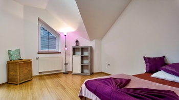 Pronájem domu 350 m², Pětihosty