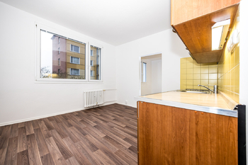 Kuchyně s jídelnou - Pronájem bytu 1+1 v osobním vlastnictví 36 m², Litoměřice