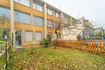 Prodej domu 145 m², Praha 8 - Kobylisy