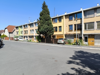 Prodej domu 145 m², Praha 8 - Kobylisy