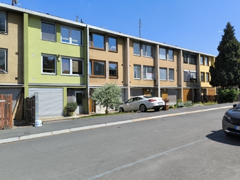 Prodej domu 145 m², Praha 8 - Kobylisy