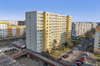 Prodej bytu 2+1 v osobním vlastnictví 77 m², Hradec Králové