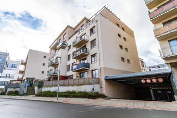 Prodej bytu 2+kk v osobním vlastnictví 64 m², Praha 5 - Stodůlky