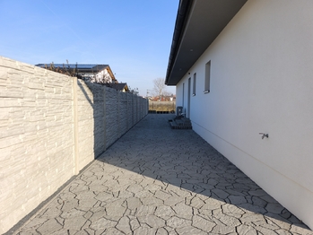 Pronájem domu 147 m², Kostelec nad Labem