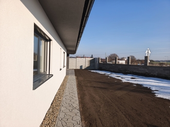 RD a zahrada.  - Pronájem domu 147 m², Kostelec nad Labem