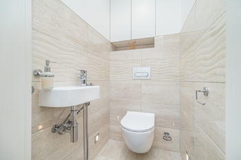 WC - Prodej domu 104 m², Lochovice