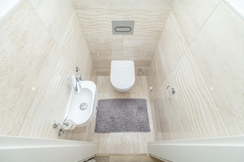WC - Prodej domu 104 m², Lochovice