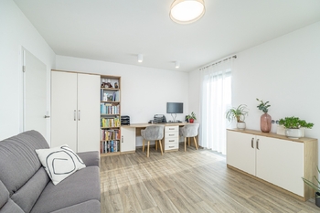 pokoj - Prodej domu 104 m², Lochovice