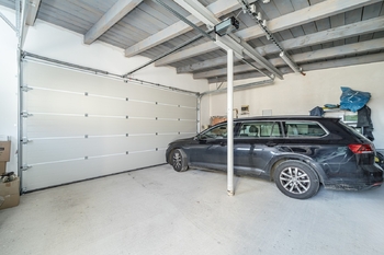 garáž 50 m2 - Prodej domu 104 m², Lochovice