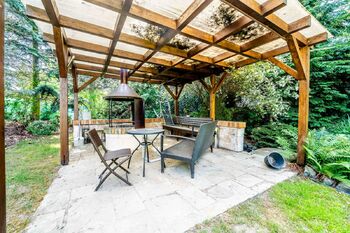 Pronájem domu 280 m², Jesenice