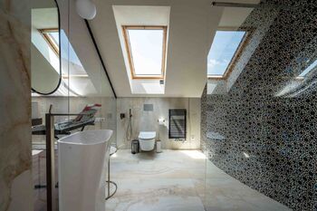 Pronájem domu 280 m², Jesenice