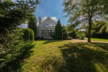 Pronájem domu 280 m², Jesenice