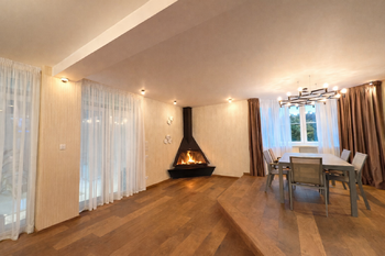 Pronájem domu 280 m², Jesenice