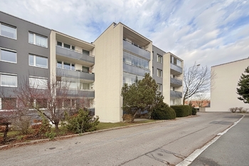 Prodej bytu 4+1 v osobním vlastnictví 91 m², Praha 6 - Liboc