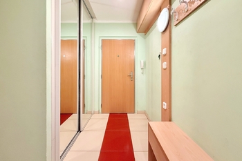 Prodej bytu 4+1 v osobním vlastnictví 91 m², Praha 6 - Liboc