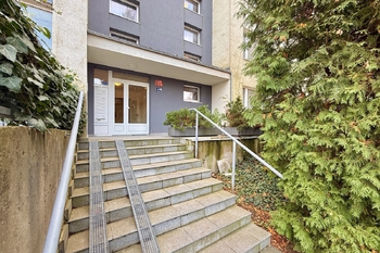 Prodej bytu 4+1 v osobním vlastnictví 91 m², Praha 6 - Liboc