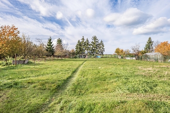 Zahrada. - Prodej domu 202 m², Panenské Břežany